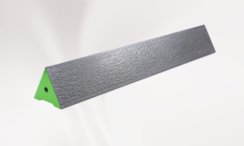 Prismatic Straight Triangular Edges